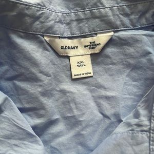 Blue chambray boyfriend style button up. Never worn,new with tags. Size xxl tall